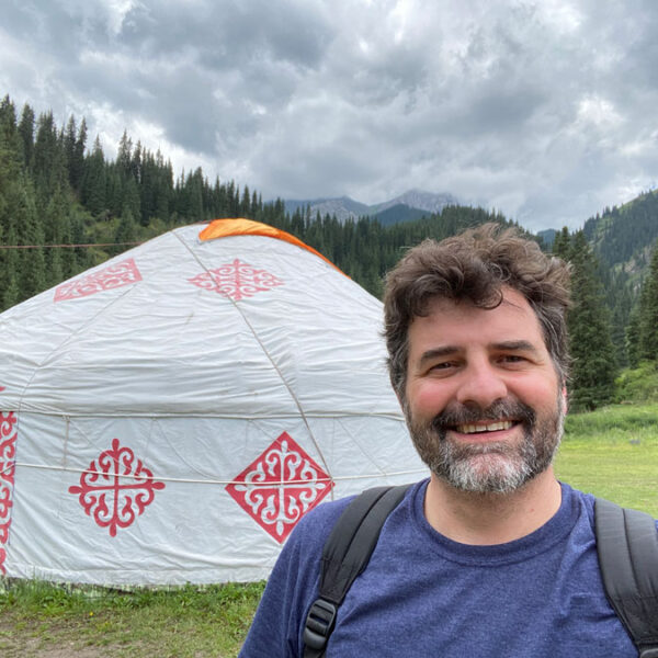 FFCCA8C0-FF98-4CAE-B779-83A559649024